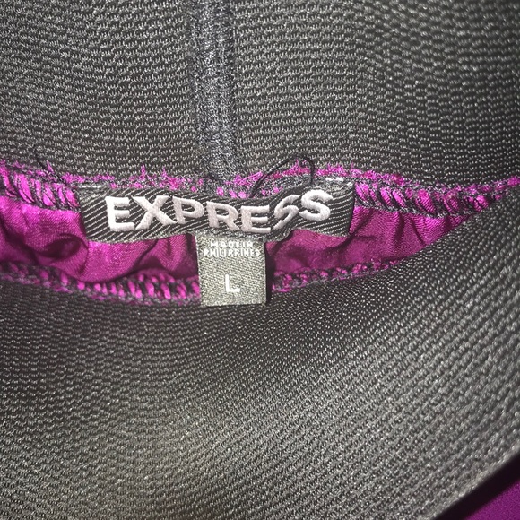 Express Women’s Ruffled Mini Skirt - Picture 2 of 2